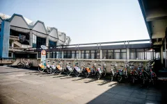 metropolradruhr-Station vor dem HGA.