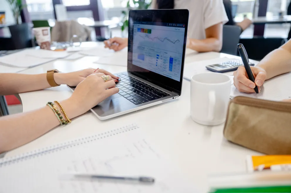 Stellvertretend Arbeitsplatz